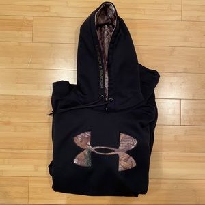 LIKE NEW Black Under Armour Camo Hoodie